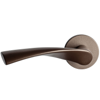 Deurkruk op rozet Kino GPF1340.A2-00L, linkswijzend Bronze blend