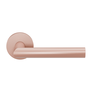 GPF115VRT2 door handle on rose blush