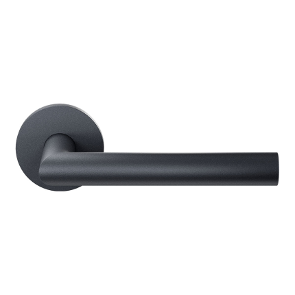 gpf115er-door-handle-on-rose-pointing-right